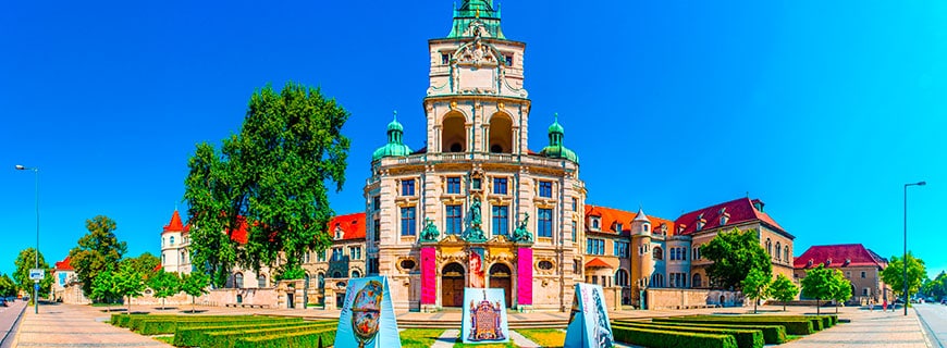 bnm Restaurant im Bayerischen Nationalmuseum bnm Restaurant im Bayerischen Nationalmuseum