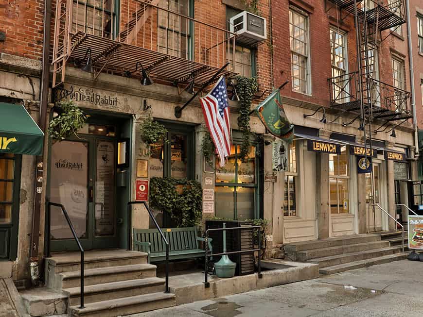 The Dead Rabbit in Manhatten von außen