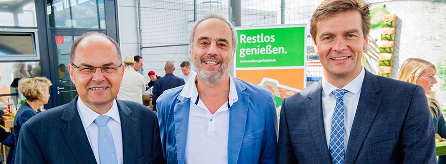 Christian Schmidt, Bundesminister für Ernährung und Landwirtschaft, Christian Rach, Restaurant-Coach, und Thomas Storck, Vorsitzender der Geschäftsführung Metro Cash & Carry Deutschland.