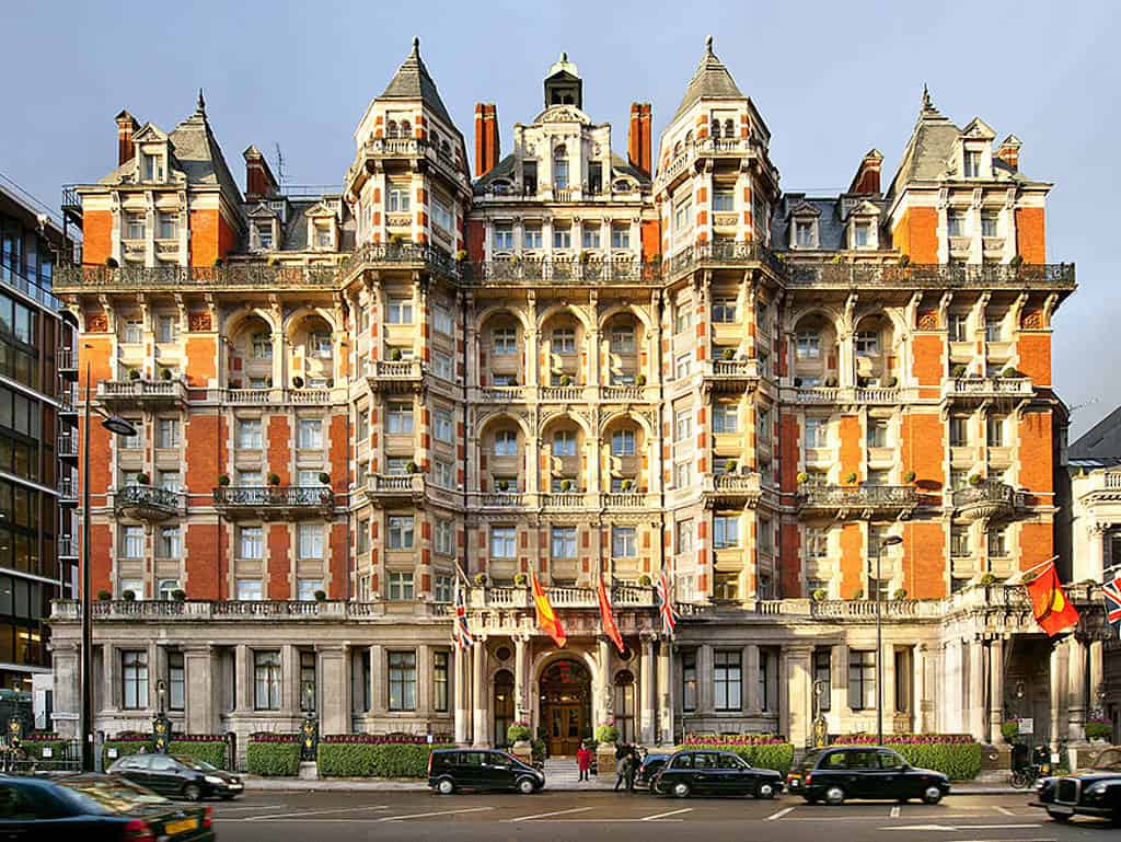 Edle Fassade: das Mandarin Oriental in London. Edle Fassade: das Mandarin Oriental in London.