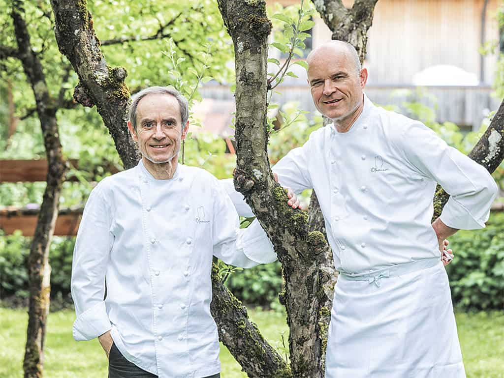 Hochkarätige QimiQ-Kunden: die 4-Hauben-Köche Karl und Rudolf Obauer (v. li. n. re.) Hochkarätige QimiQ-Kunden: die 4-Hauben-Köche Karl und Rudolf Obauer (v. li. n. re.)