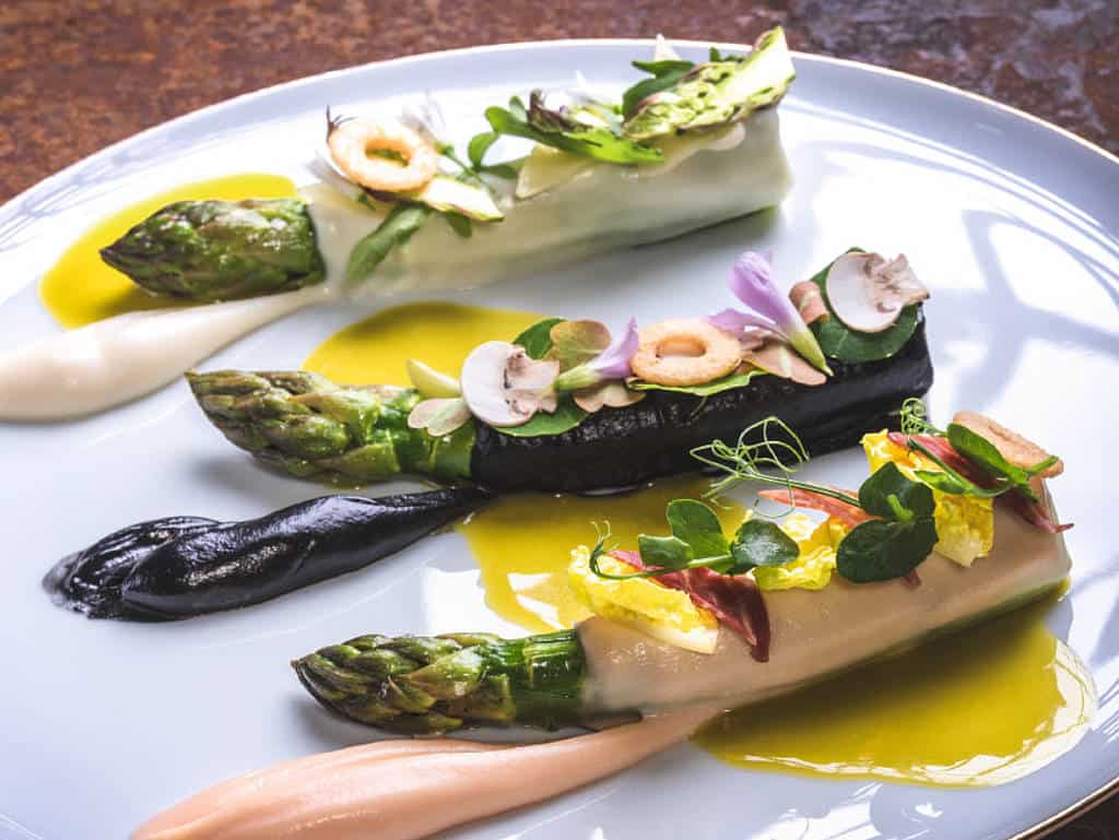 Rezept: Spargel | schwarzer Trüffel | Noir de Bigorre-Schinken | Ossau Iraty-Käse