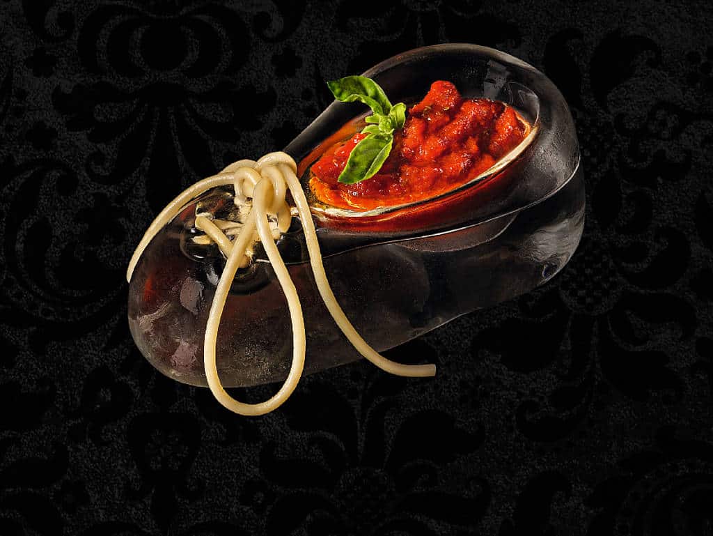 Spaß muss sein: Scarpetta al Pomodoro heißt übersetzt so viel wie Pantoffel mit Tomate.
