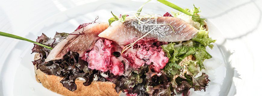 Fischers Schoppenbrot mit Friesenkrone Matjes