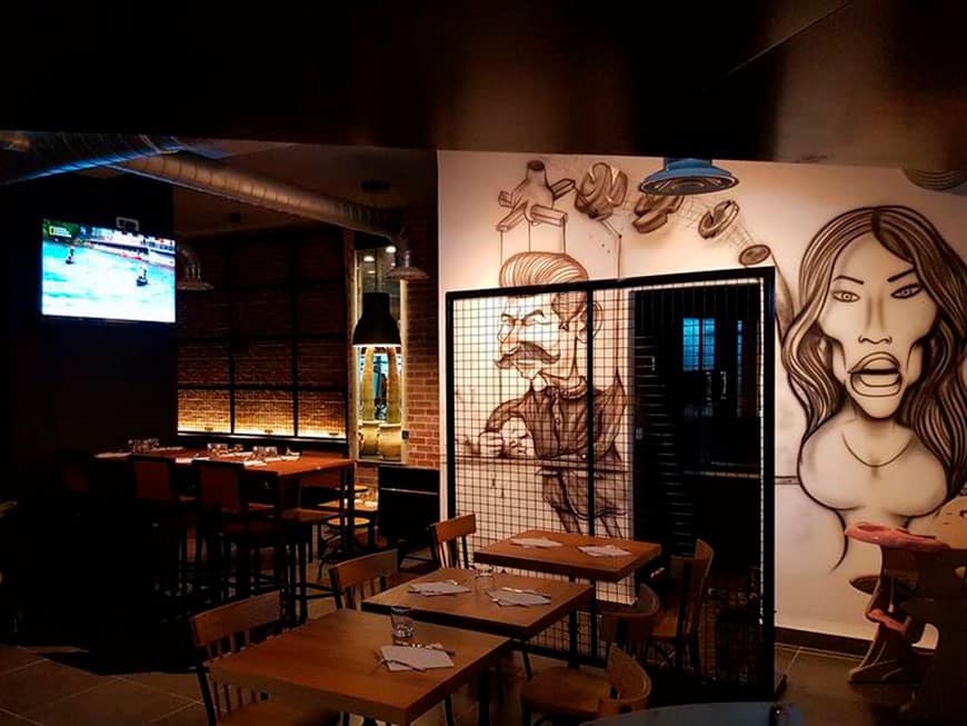 das Le Dictateur in Tunis, Restaurant im Diktator-Stil