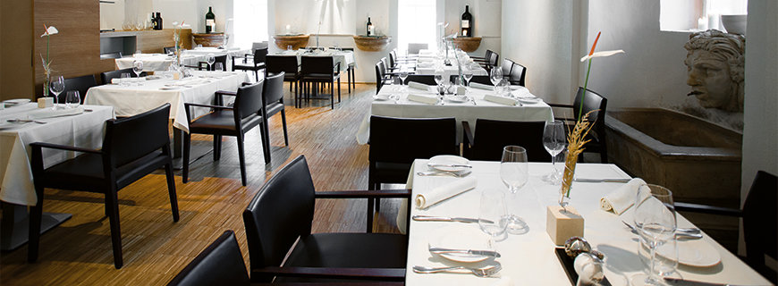 Michal Rabina Michal Rabina - Restaurant Henrici