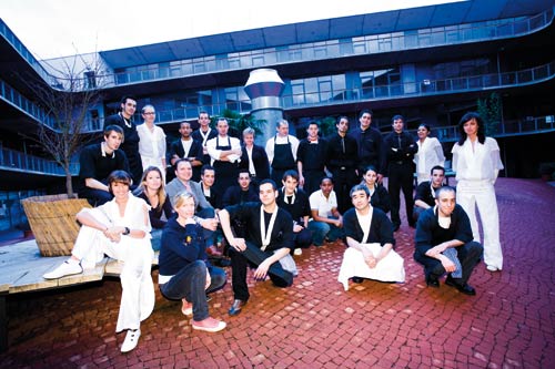 ein Team aus dem E-Recruiting im Gruppenfoto