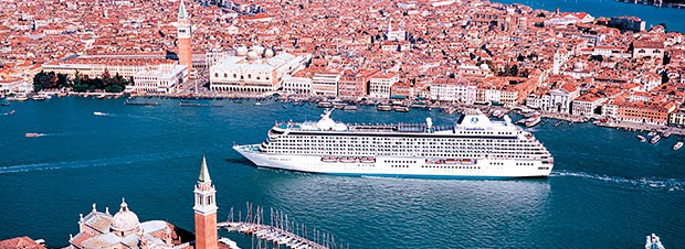 Crystal Serenity Crystal Serenity in Venedig