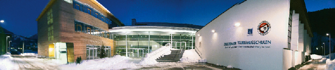 Zillertaler Tourismusschule Haupteingang der Tourismusschule im zillertal