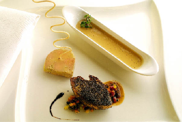 Gänseleber gebraten und Terrine mit Johannisbeerparadeiser von Alain Weissgerber