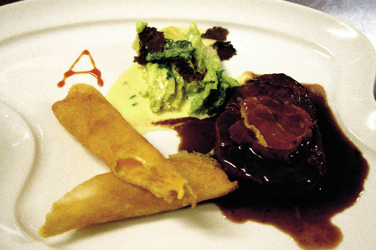 Filet vom Almochsen, Jacobsmuschel, glacierte Entenleber
