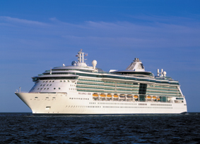 ein passagierschiff auf hoher see 