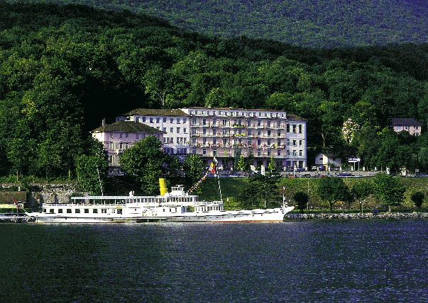 CÉSAR RITZ COLLEGES