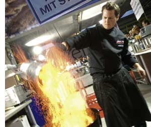 Roland Huber setzt die halbe Küche in Brand 