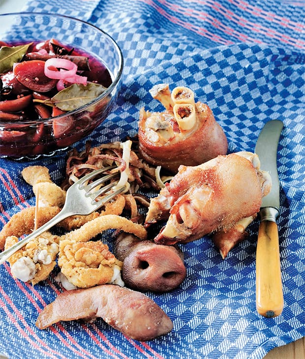 Allerlei Gebackenes mit süß-sauer eingelegten Quetschich