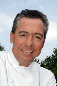Philippe Rochat grinst in die Kamera 