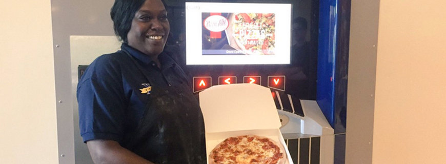 Foto vom ersten Pizza-Automaten in den USA.