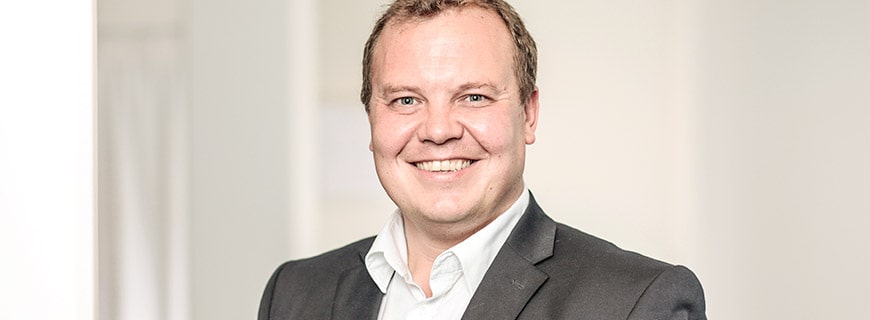 Paul Sexton-Chadwick Paul Sexton-Chadwick, Senior Vice President Business Solutions Sky Deutschland