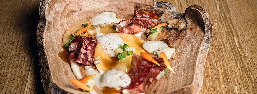 Hirschwurst mit Sellerietaschen von Oliver Drtina