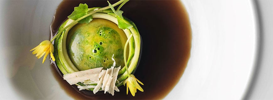 Zucchini Nudeln mit Eigelb und Mark
