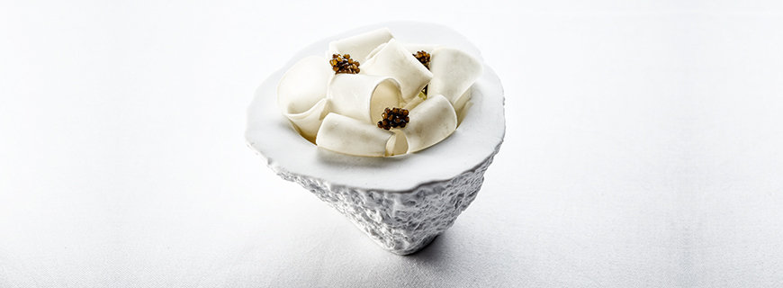 "Kalbsbries mit Karfiol und Ananas-Salsa" von Markus Mraz, Restaurant Mraz und Sohn