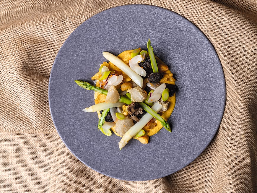 Peru: Chuños mit Salsa Huancaína & Spargel