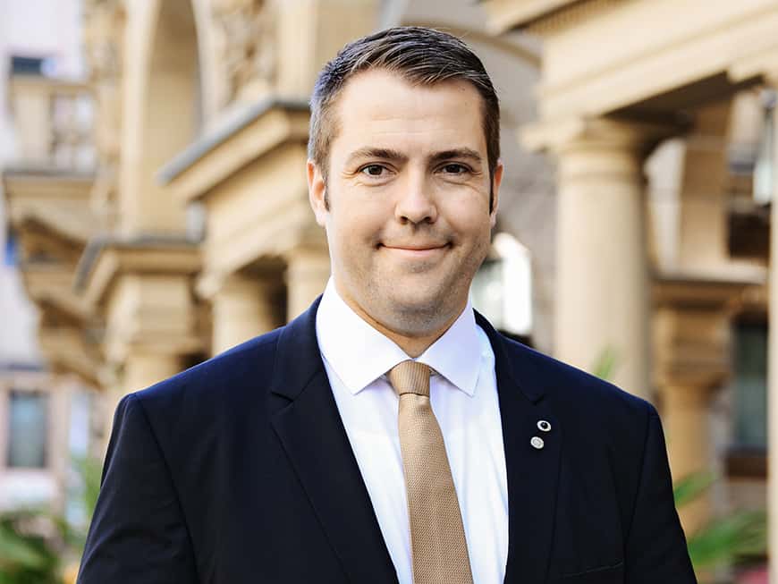 Sebastian Höpfner Sebastian Höpfner ist neuer Sommelier im Sterne-Restaurant Français.