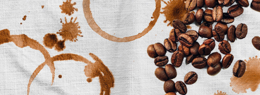 Kaffeebohnen Kaffeebohnen und Kaffeeflecken