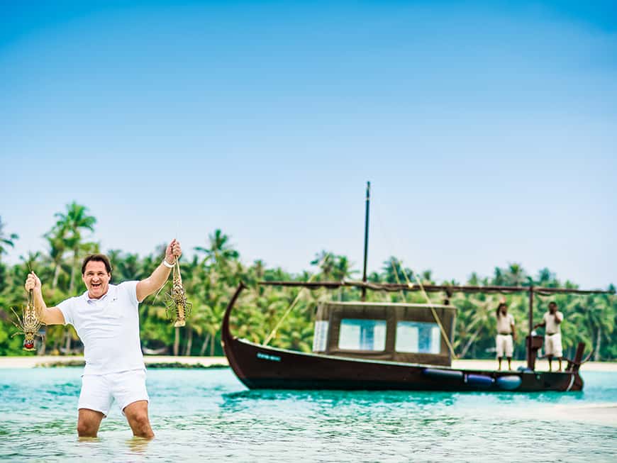 Der Luxus-Hotelier mitten im Paradies: Renato W. Chizzola ist GM des 5-Sterne-Resorts Cheval Blanc Randheli