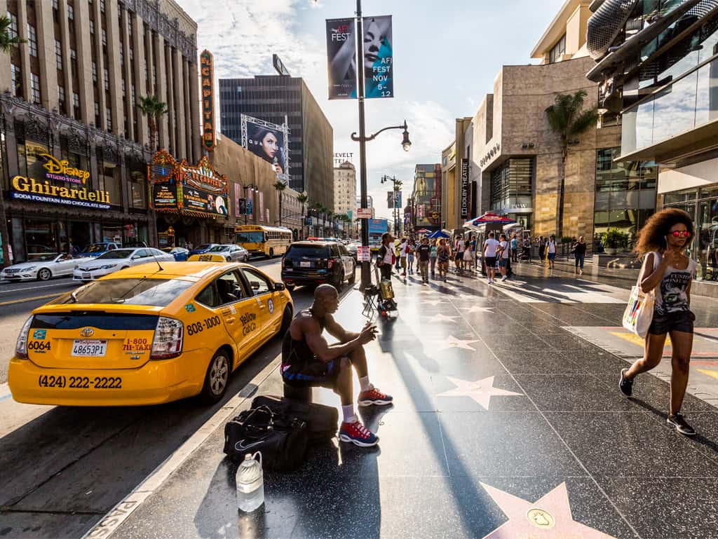 Walk of Fame: In Los Angeles gibt es unzählige Künstler, Schauspieler, Musiker und solche, die noch reich und schön werden wollen.