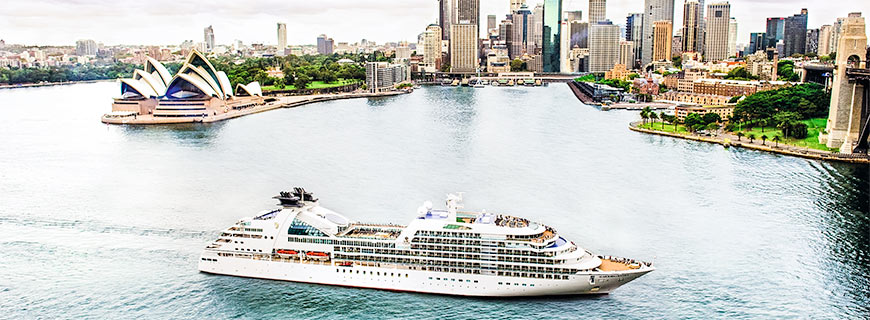 Ein Kreuzfahrtschiff in Sidney