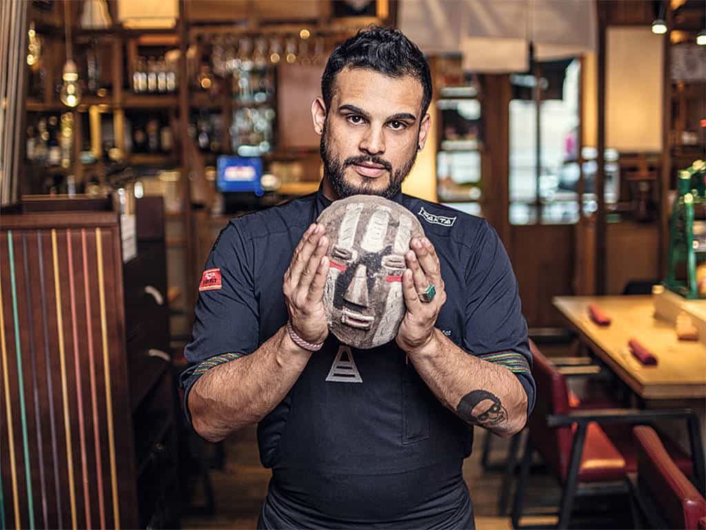 Jorge Muñoz, Pakta