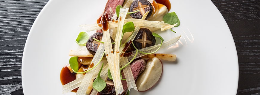 Marco Barth kocht seit zwei Jahren im Restaurant Essig’s als Küchenchef. Marco Barth kocht seit zwei Jahren im Restaurant Essig’s als Küchenchef.