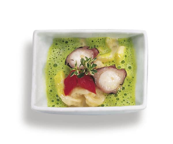 Champagnerkutteln mit Pulpo und Blattsalatsauce von Dieter Müller
