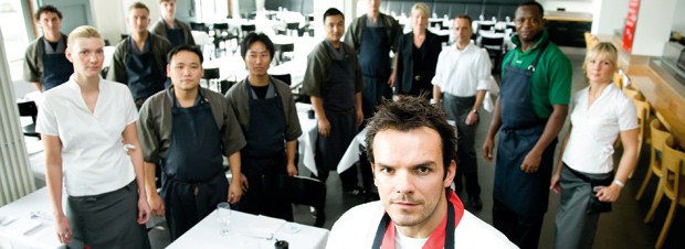 Steffen Henssler und sein Team