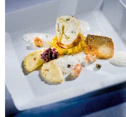 Kölsche Kohlroulade vom Laacher Hecht mit Flusskrebsen