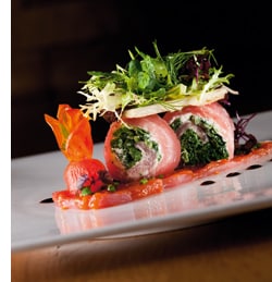 Marinierter Thunfisch mit Paradeisern und eingelegtem Ingwer
