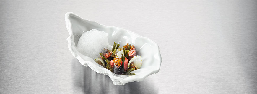 Percebes mit Kaviar und grünen Erdbeeren Percebes mit Kaviar und grünen Erdbeeren