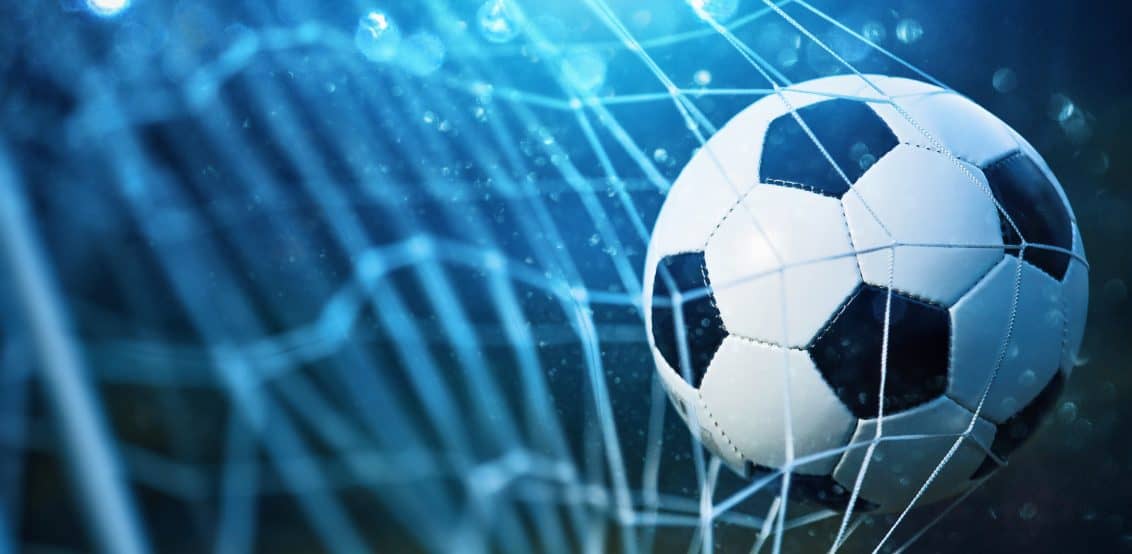 Fußball im Tor