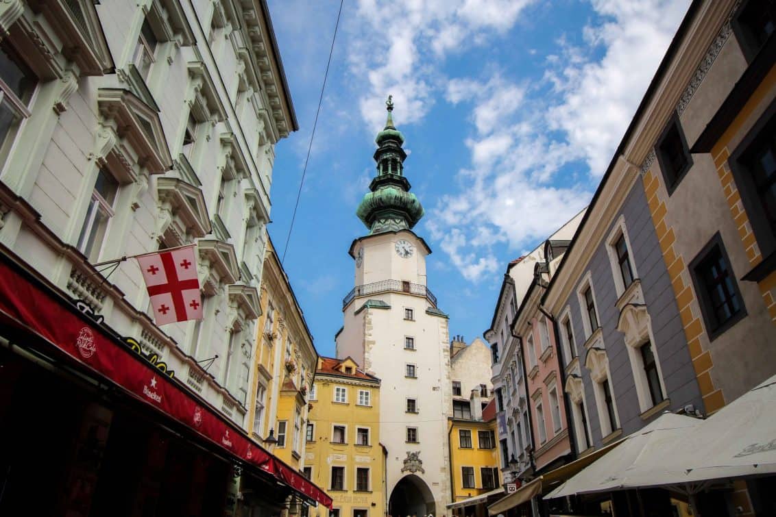 bratislava-slowakei-innenstadt-1132x755