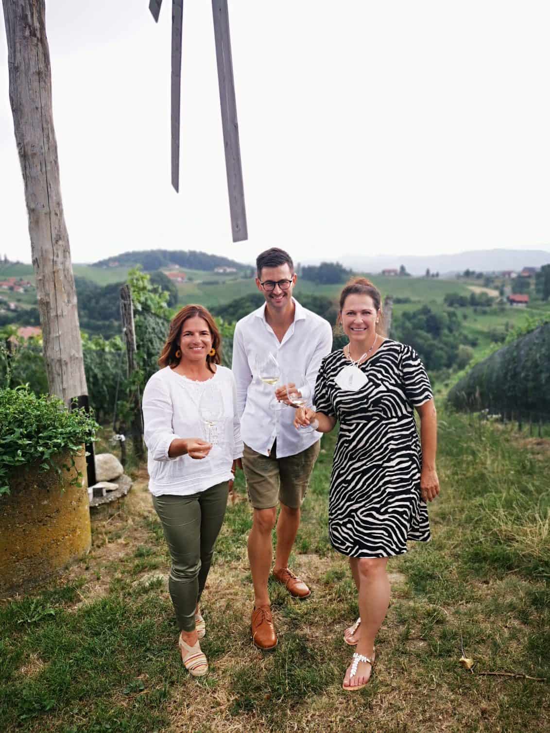 Sabine-Flieser-Just-Steirischer-Sommelierverein_René-Kollegger-Steirischer-Sommelierverein-Profi_Annemarie-Foidl-Sommelierunion-Austria-1132x1509