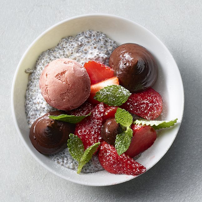 UFS_Plantmade_Chia-Samen-Pudding-mit-Erdbeeren-e1652339769491
