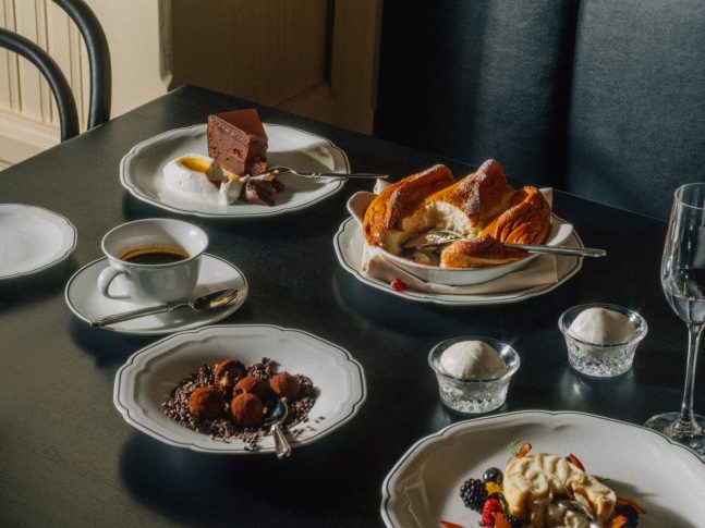Deserts-on-Table-at-Koloman-e1663232781965