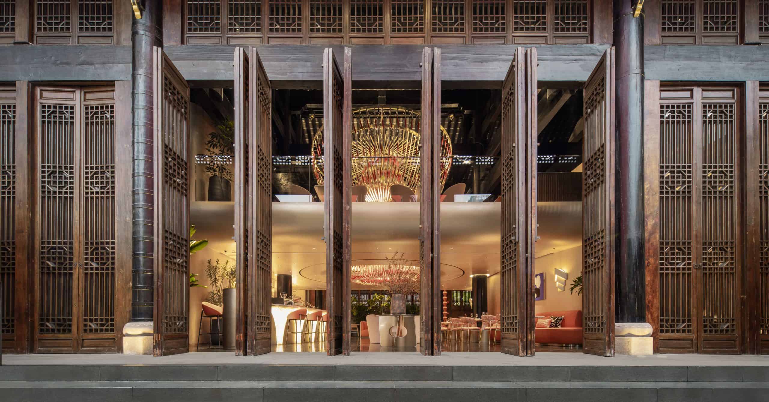 LV_The-Hall-by-Louis-Vuitton_Chengdu_Landscape-1-scaled