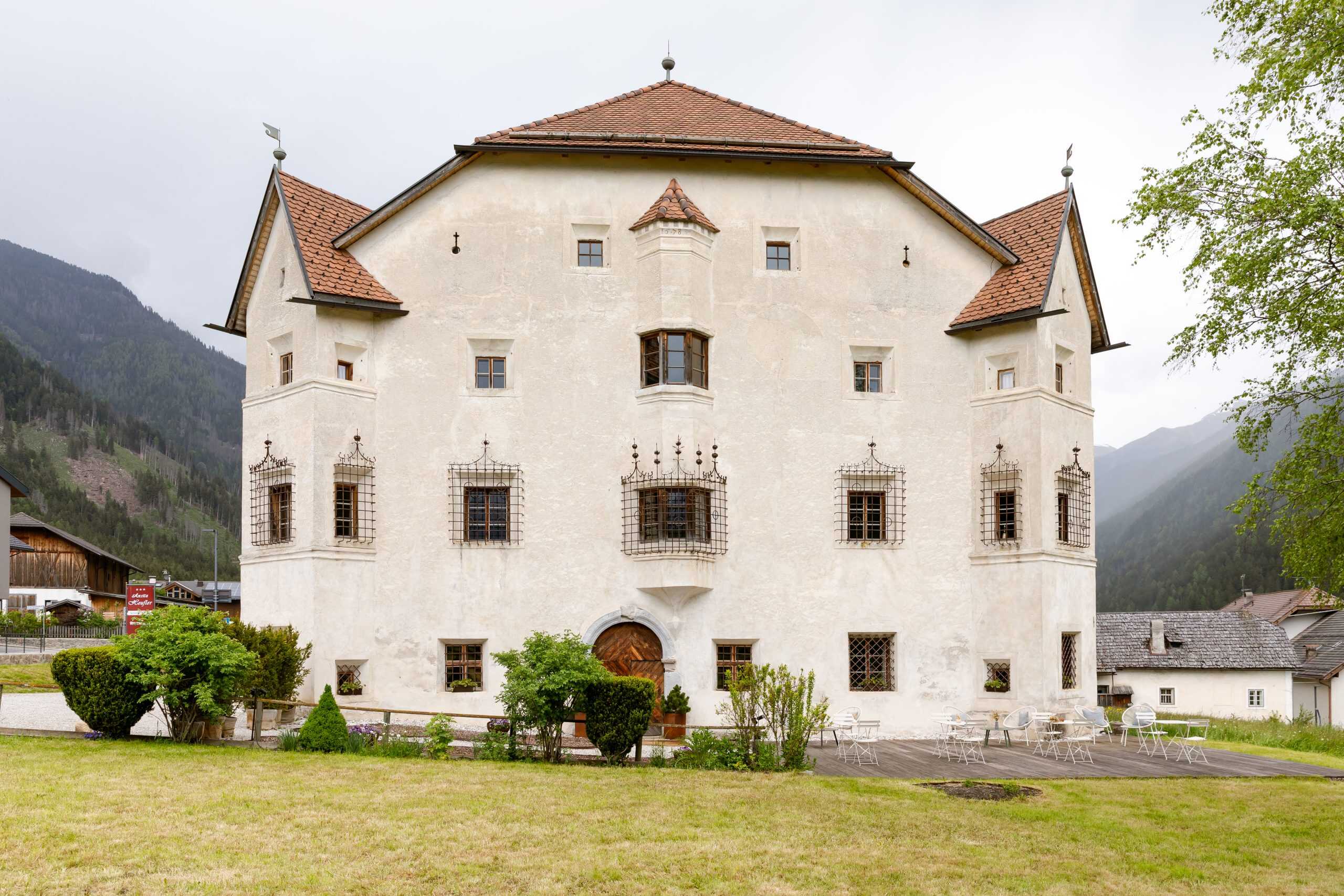 ansitz-heufler-c-marco-poderi-scaled