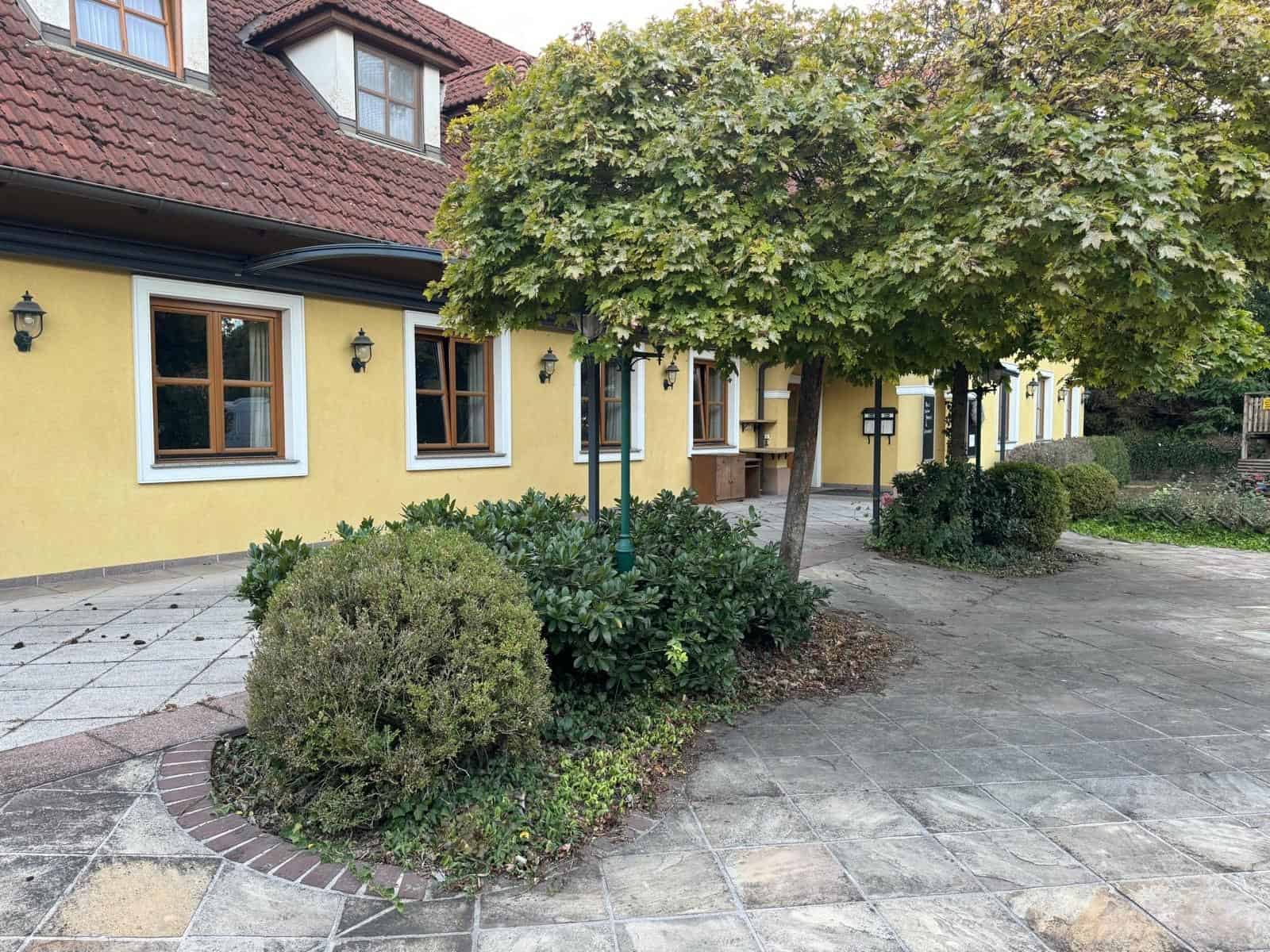 2.-Bild_Gastgarten1