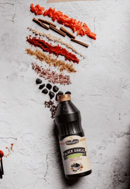 OLH-Anthony-Black-Garlic-Chakalaka-Mayo_Flavour-explosion-900ml-bottle-ai