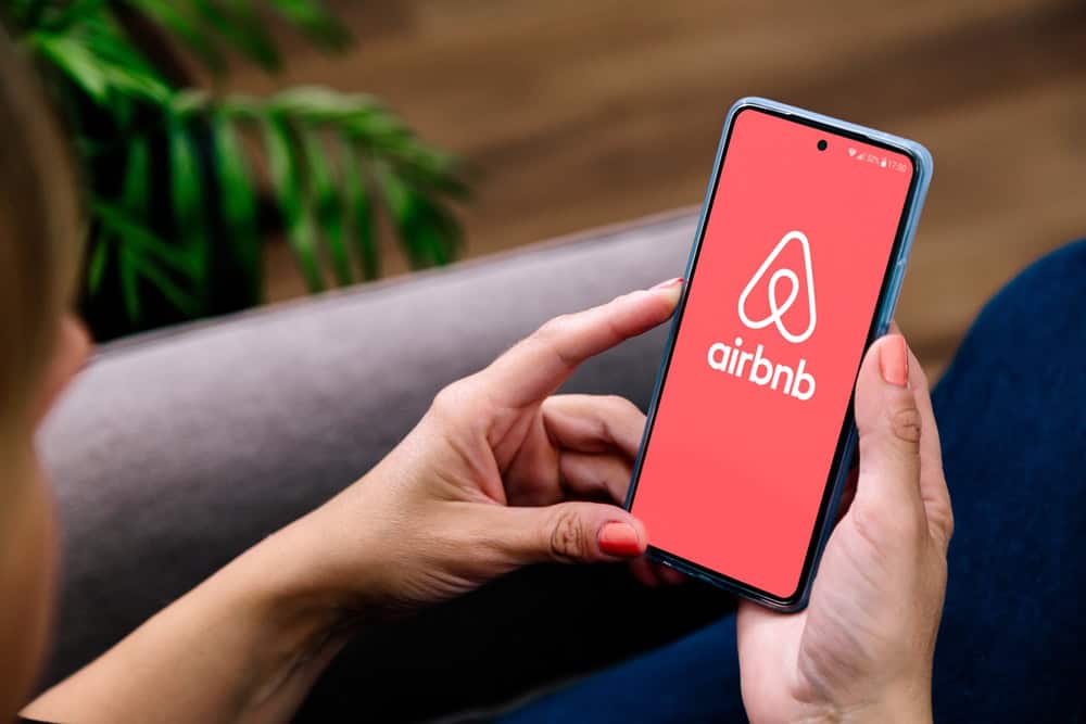 Airbnb-Shutterstock