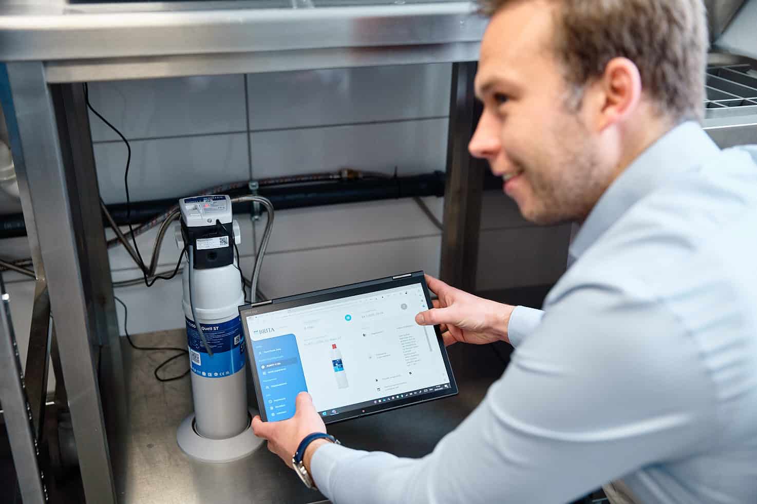 BRITA_iQ_Filterinstallation_Marc_Pierre_Jung_small