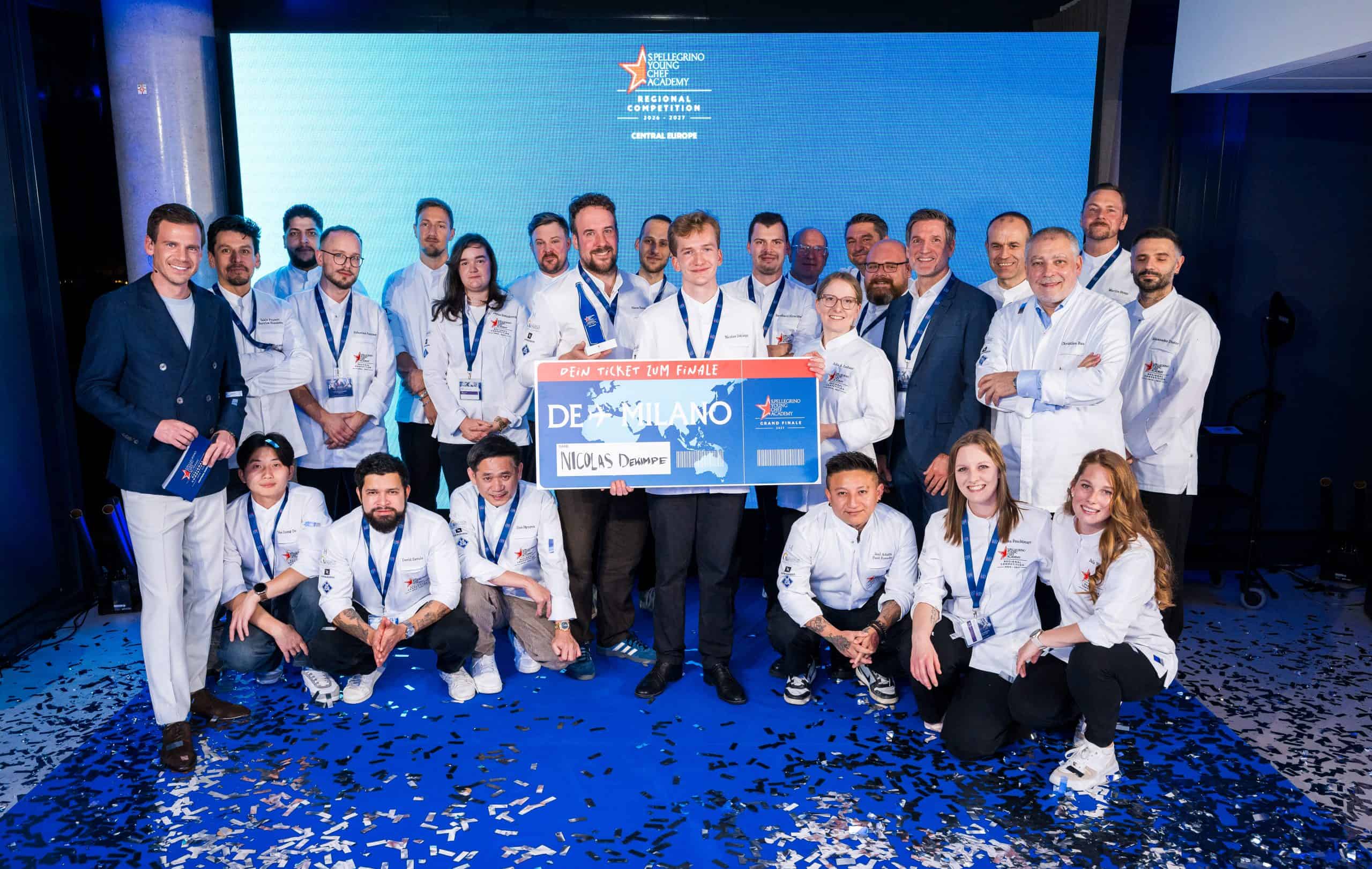 Gruppenfoto der Preisverleihung der S.Pellegrino Young Chef Academy Competition mit Gewinner Nicolas Dekimpe